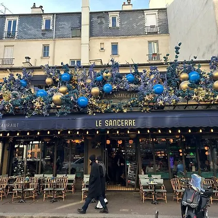 Exceptionnel A Montmartre Apartment