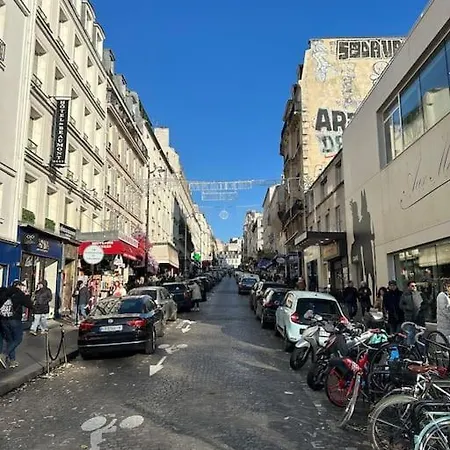 Exceptionnel A Montmartre Apartment