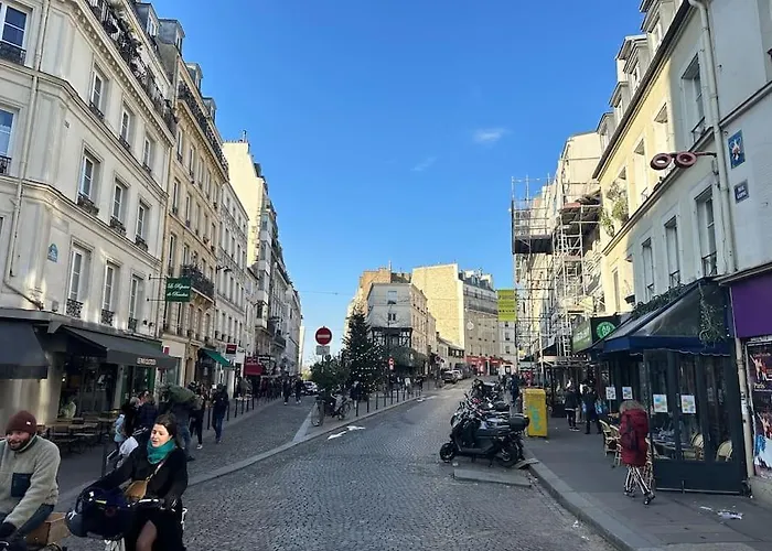 Exceptionnel A Montmartre 아파트 파리